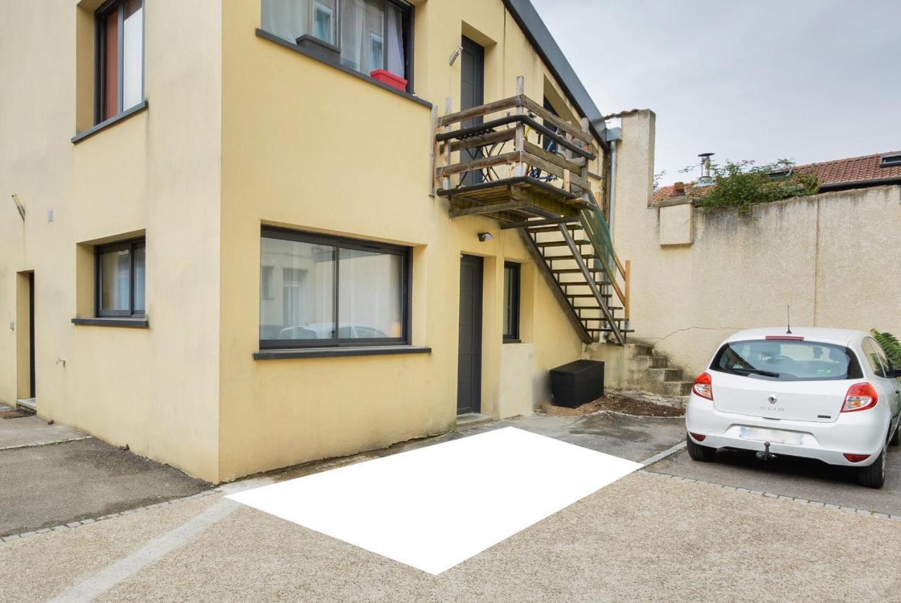 L'Independant De La Rue Du Tapis Vert - Appt Nancy Exterior foto
